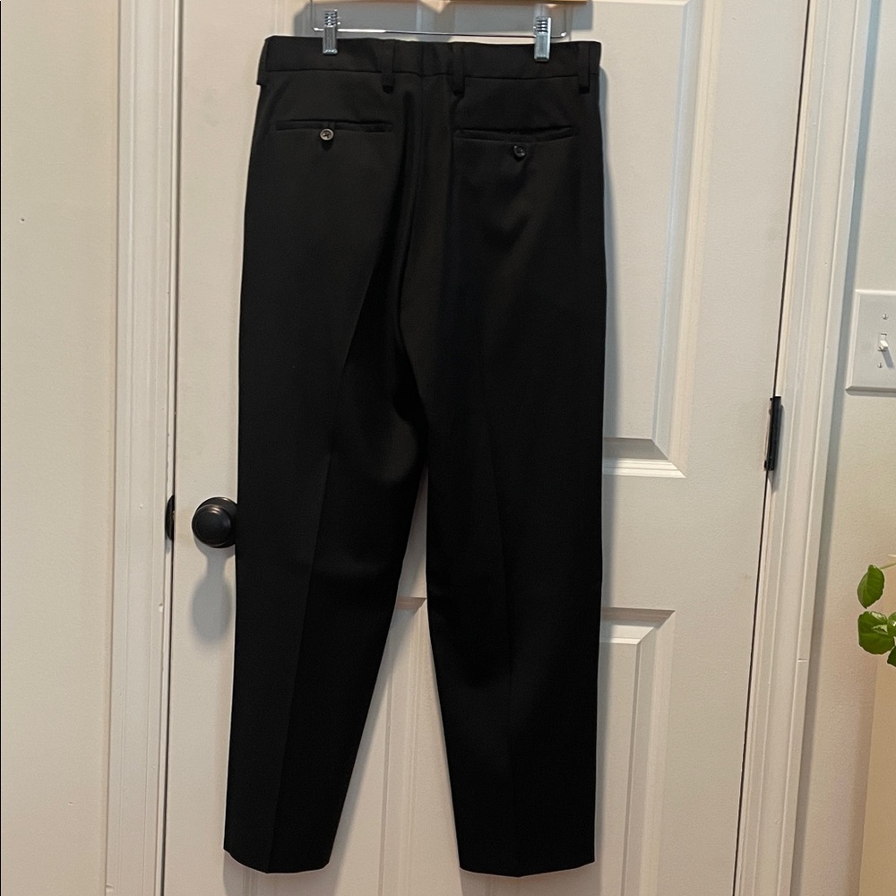 Banana Republic Modern Fit Black Men's Suit 40R with Matching Pants 32x30 - Picture 7 of 10